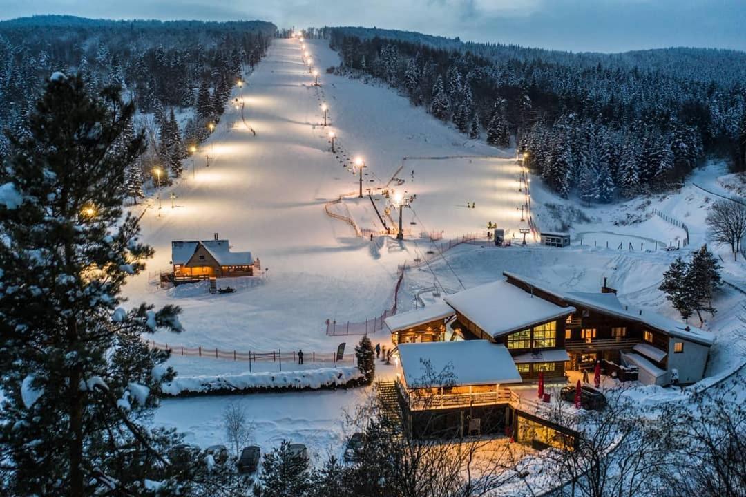 Pensjonat Laworta Ski ウストシキ・ドルネ エクステリア 写真