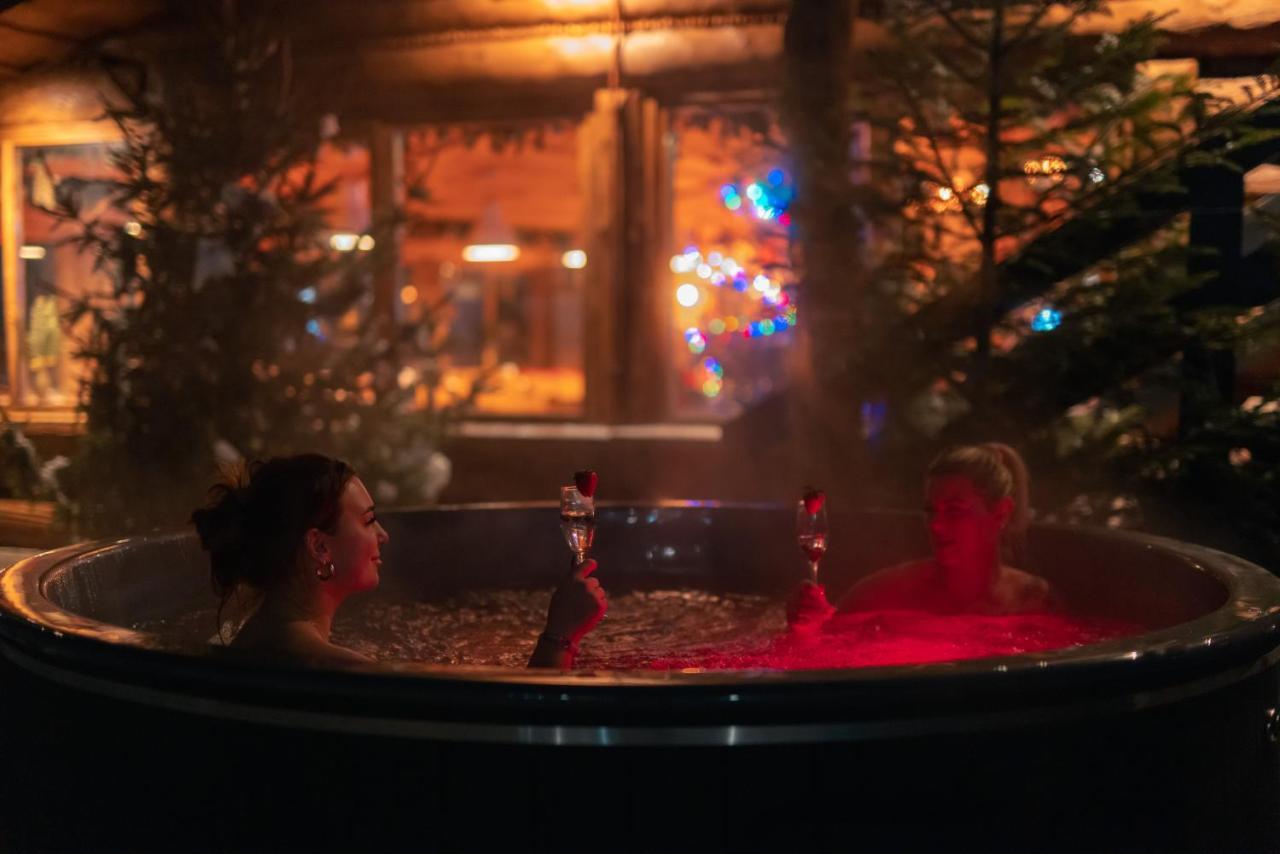 Pensjonat Laworta Ski ウストシキ・ドルネ エクステリア 写真